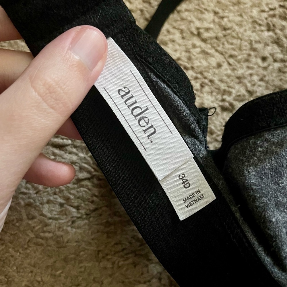 Auden Lightly Lined Wirefree Bra - Picture 11 of 12